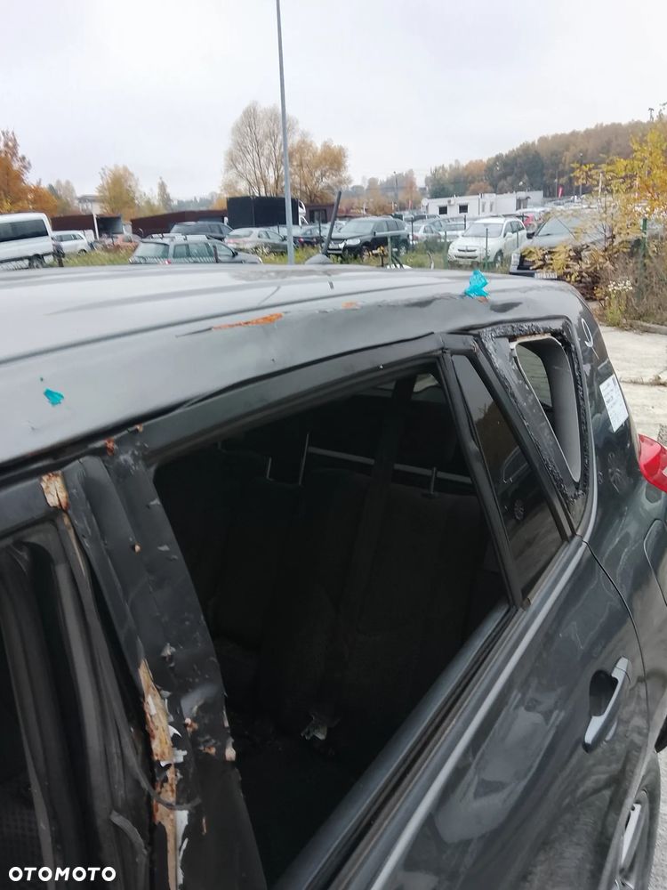 Toyota RAV4 - 12