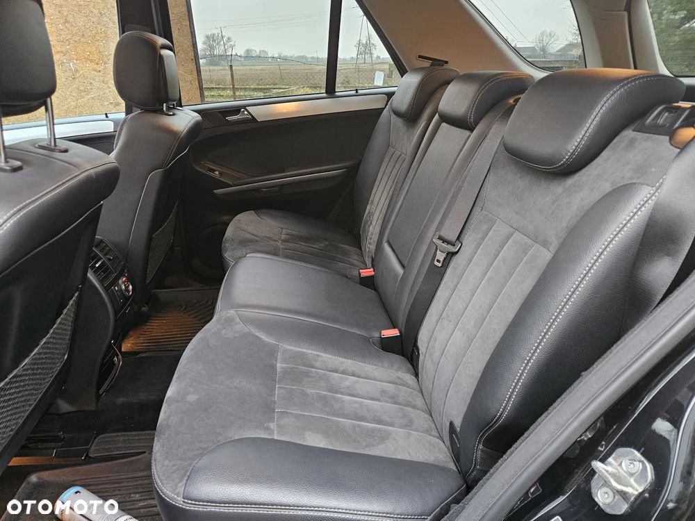 Mercedes-Benz ML - 21