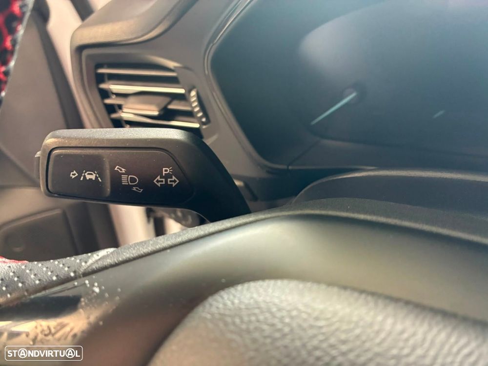 Ford Focus 1.0 EcoBoost ST-Line - 20