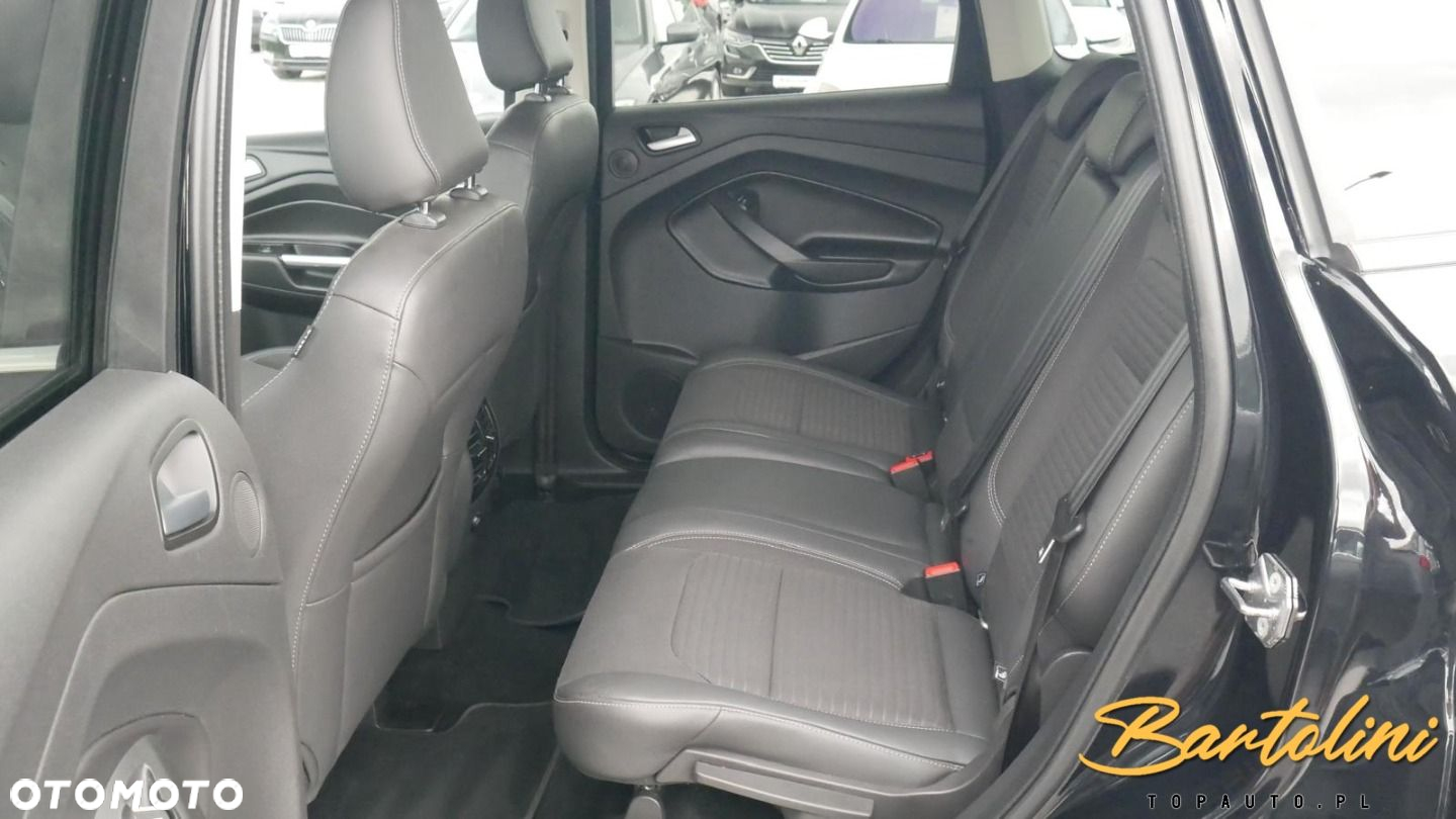 Ford Kuga - 10