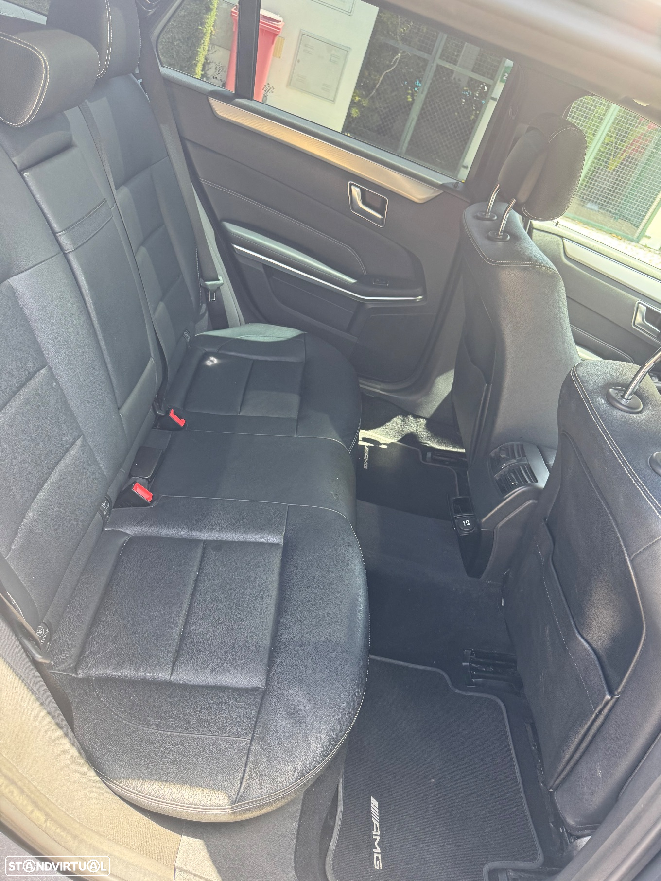 Mercedes-Benz E 300 Bluetec Hybrid Avantgarde - 8