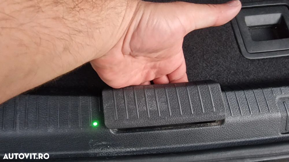 Volkswagen Golf 2.0 TDI BlueMotion Technology Lounge - 14