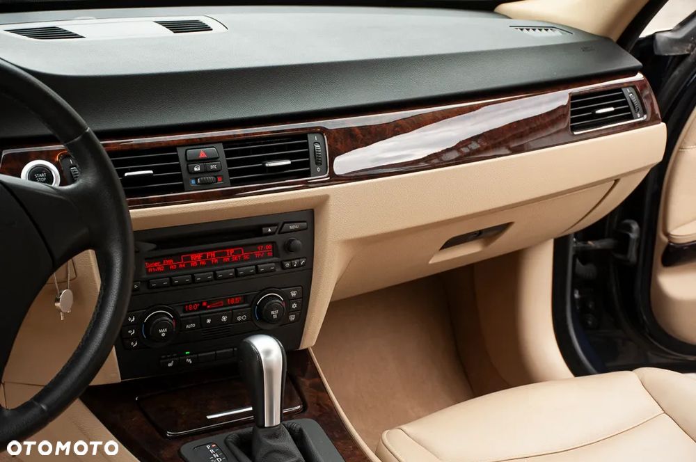BMW Seria 3 - 25
