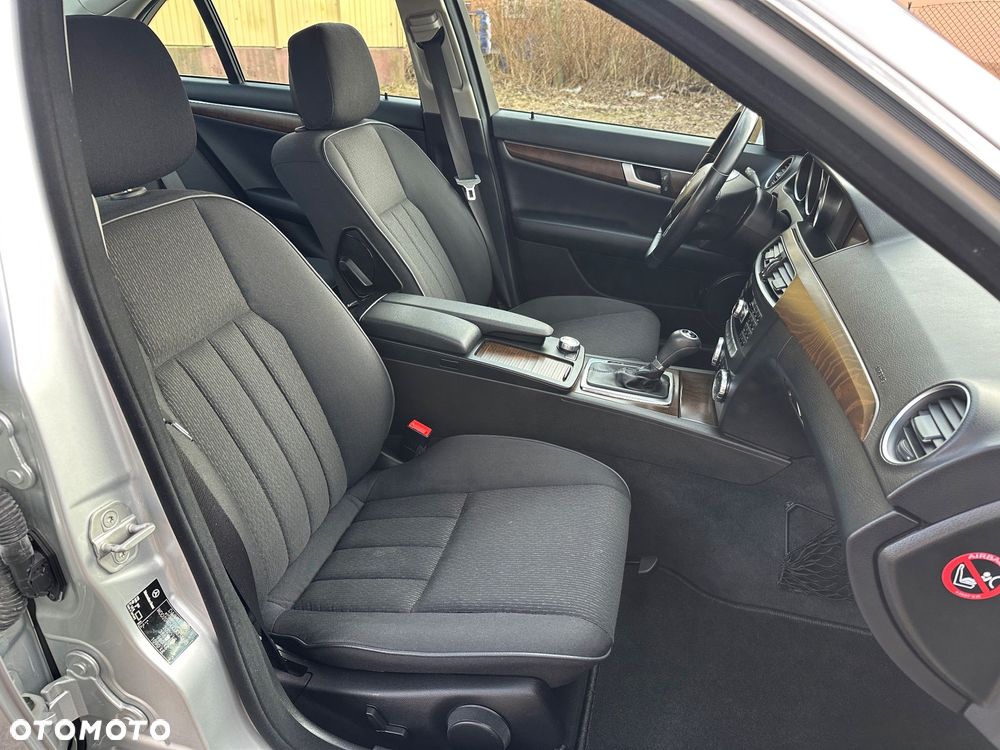 Mercedes-Benz Klasa C - 29