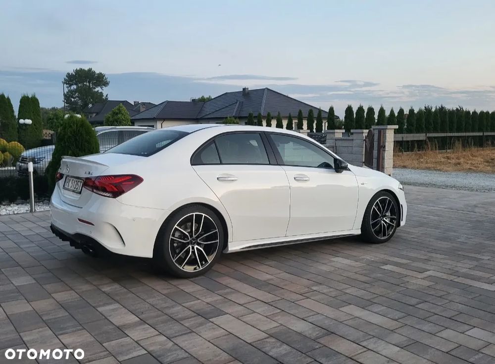 Mercedes-Benz Klasa A 35 AMG 4-Matic 7G-DCT - 2