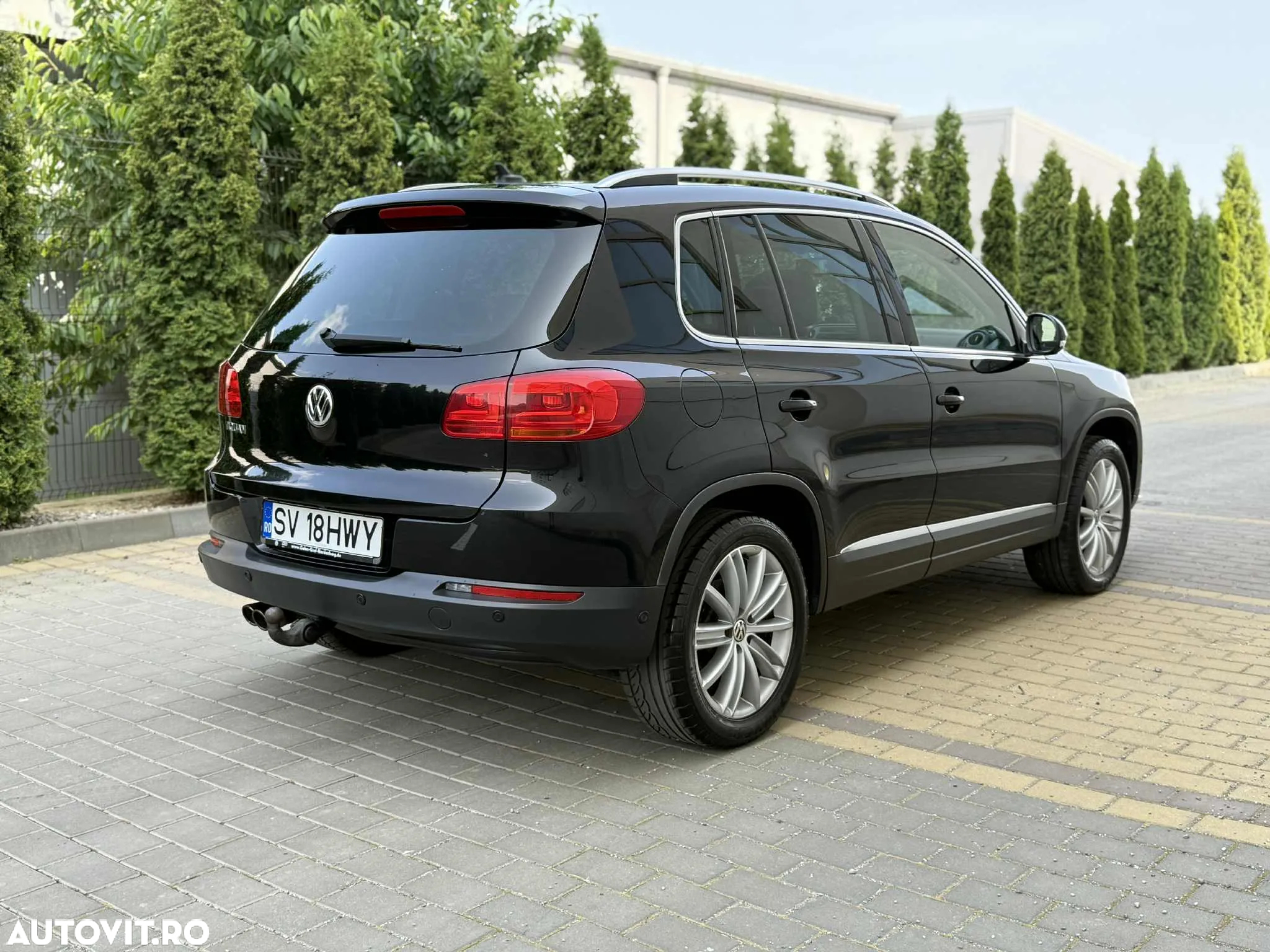 Volkswagen Tiguan - 4