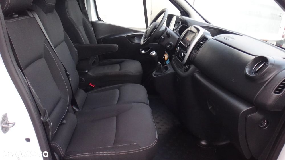 Renault Trafic - 9