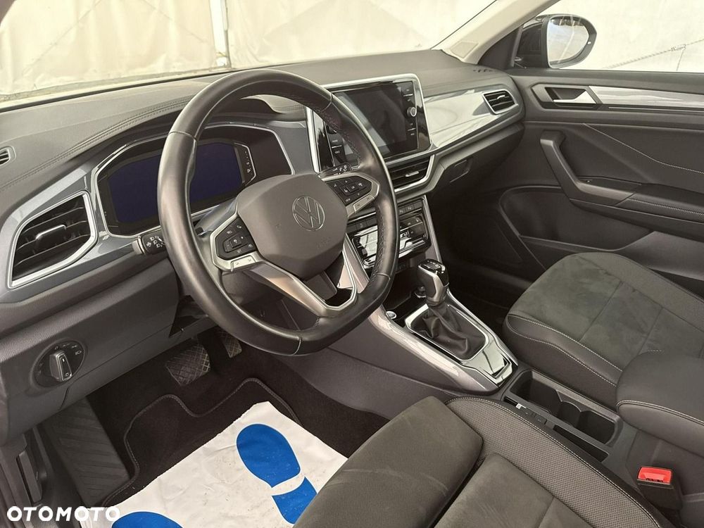 Volkswagen T-Roc - 14