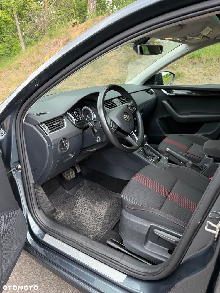 Skoda Octavia 1.6 TDI DSG Premium Edition - 8