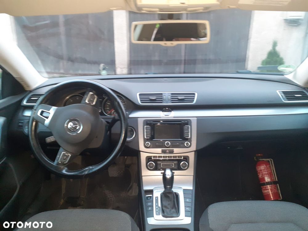 Volkswagen Passat Variant 2.0 TDI DSG BlueMotion Technology Comfortline - 5