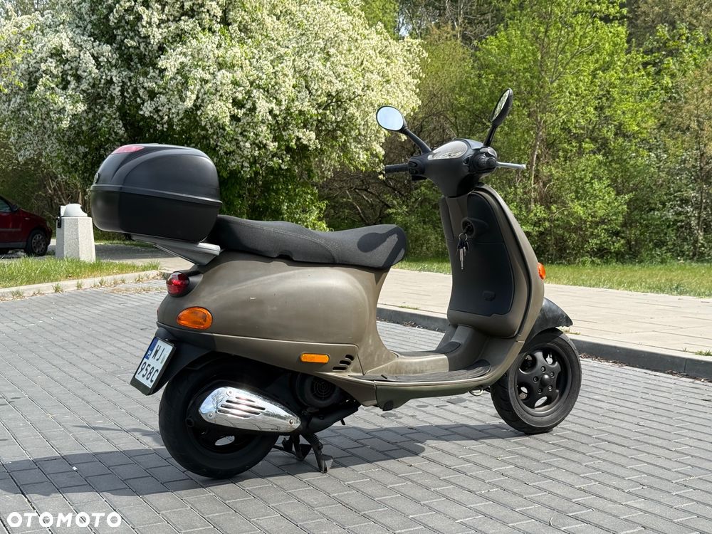 Piaggio Vespa - 9