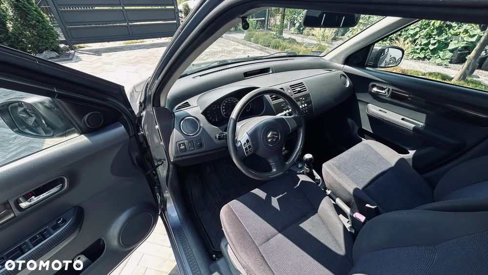 Suzuki Swift 1.3 GLX / Comfort - 25