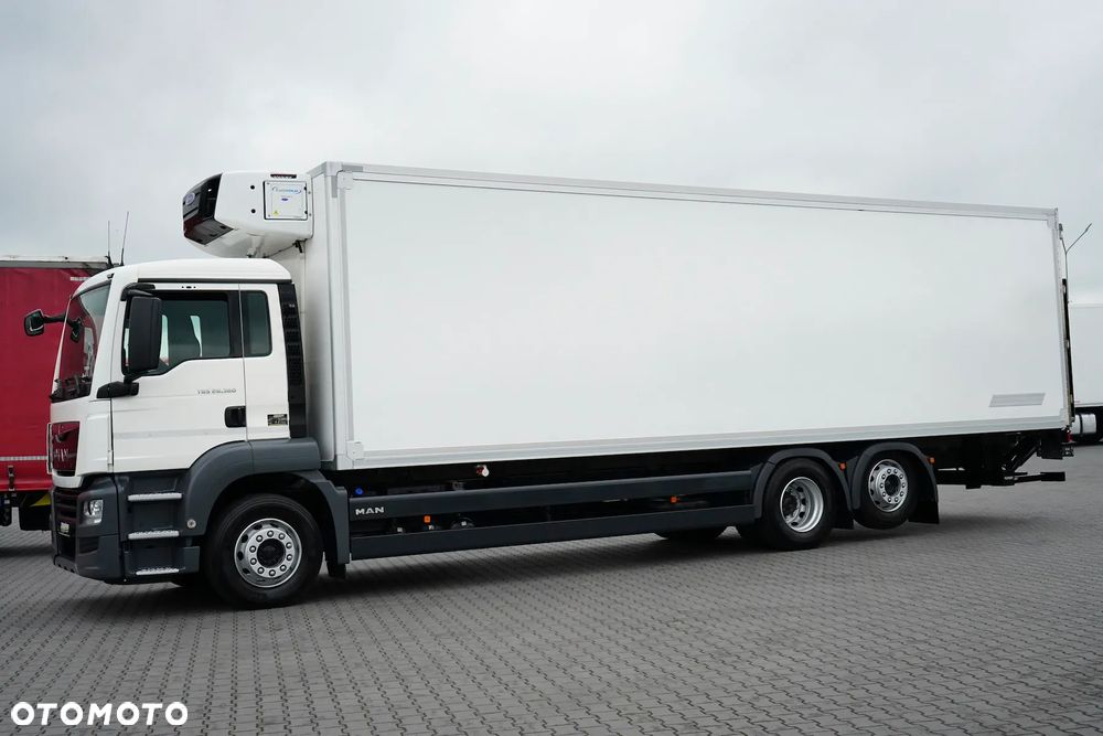 MAN TGS / 26.360 / EURO 6 / CHŁODNIA + WINDA - 3