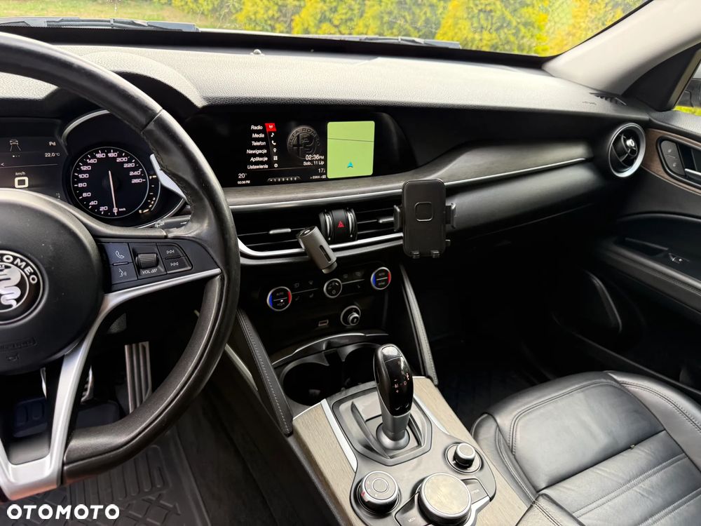 Alfa Romeo Stelvio 2.0 Turbo TI Q4 - 11