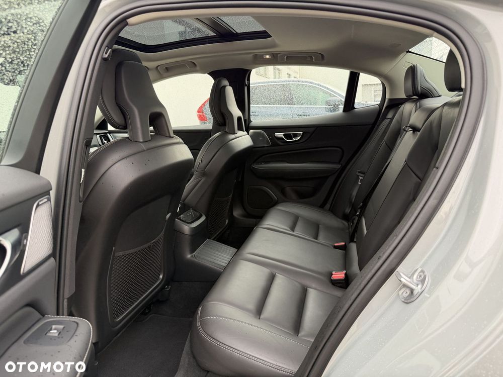 Volvo S60 T8 Recharge AWD Ultimate Dark - 10