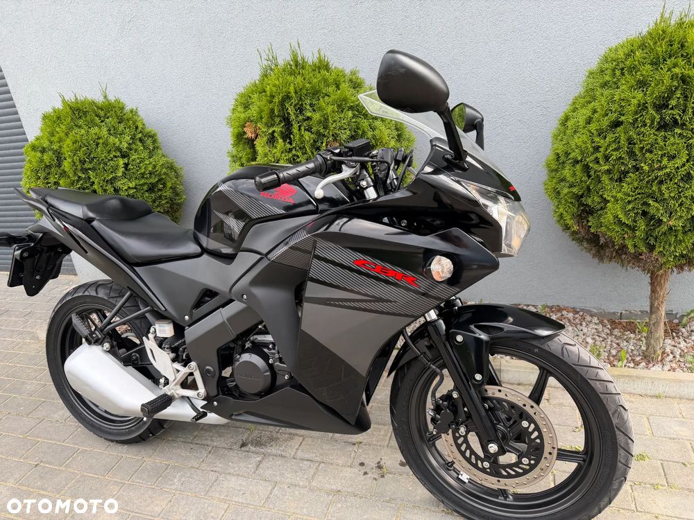 Honda CBR - 3