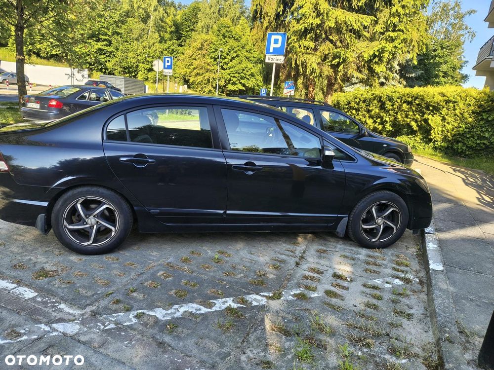 Honda Civic 1.8 Comfort - 3