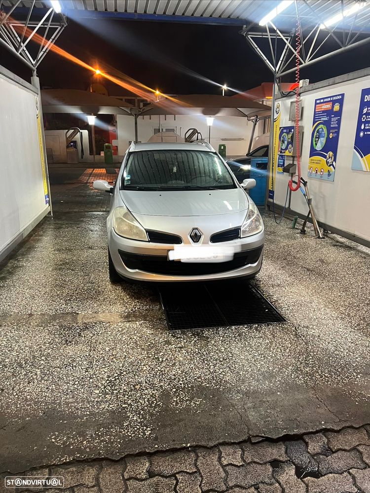 Renault Clio Sport Tourer - 1