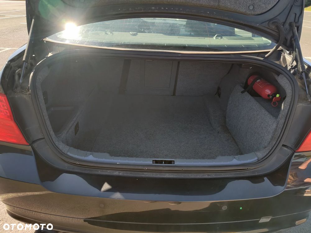 BMW Seria 3 320i - 10