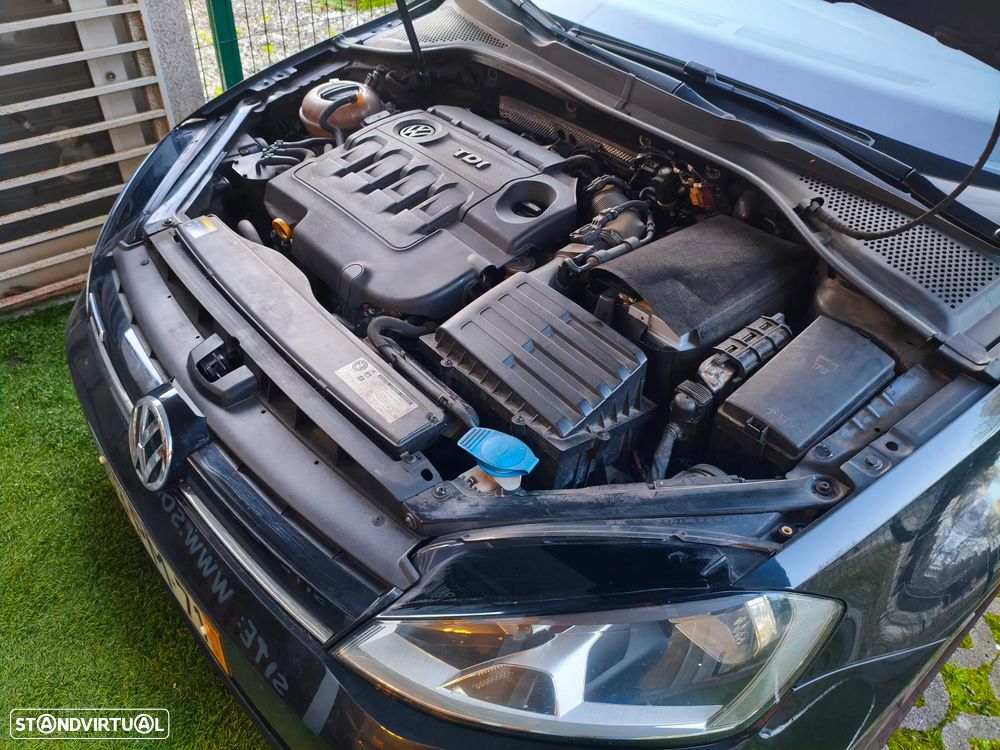 VW Golf 1.6 TDi BlueMotion Confortline - 4