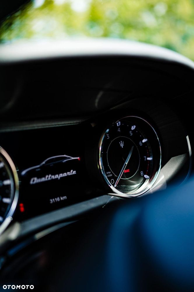 Maserati Quattroporte Modena Q4 - 16