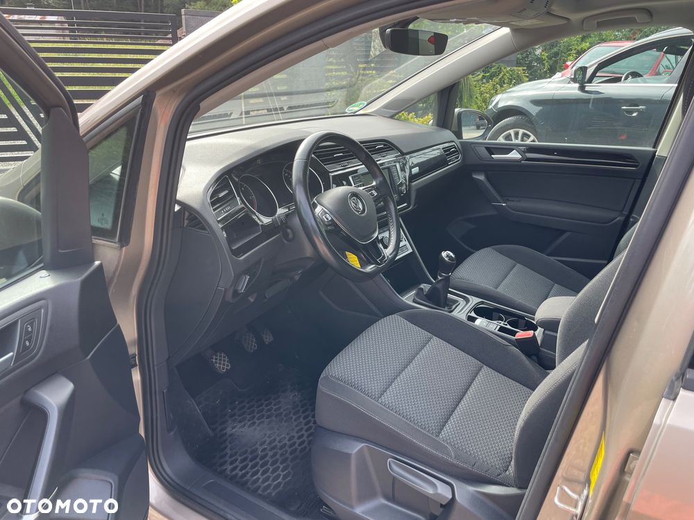 Volkswagen Touran 1.6 TDI SCR BlueMotion Technology Comfortline - 9