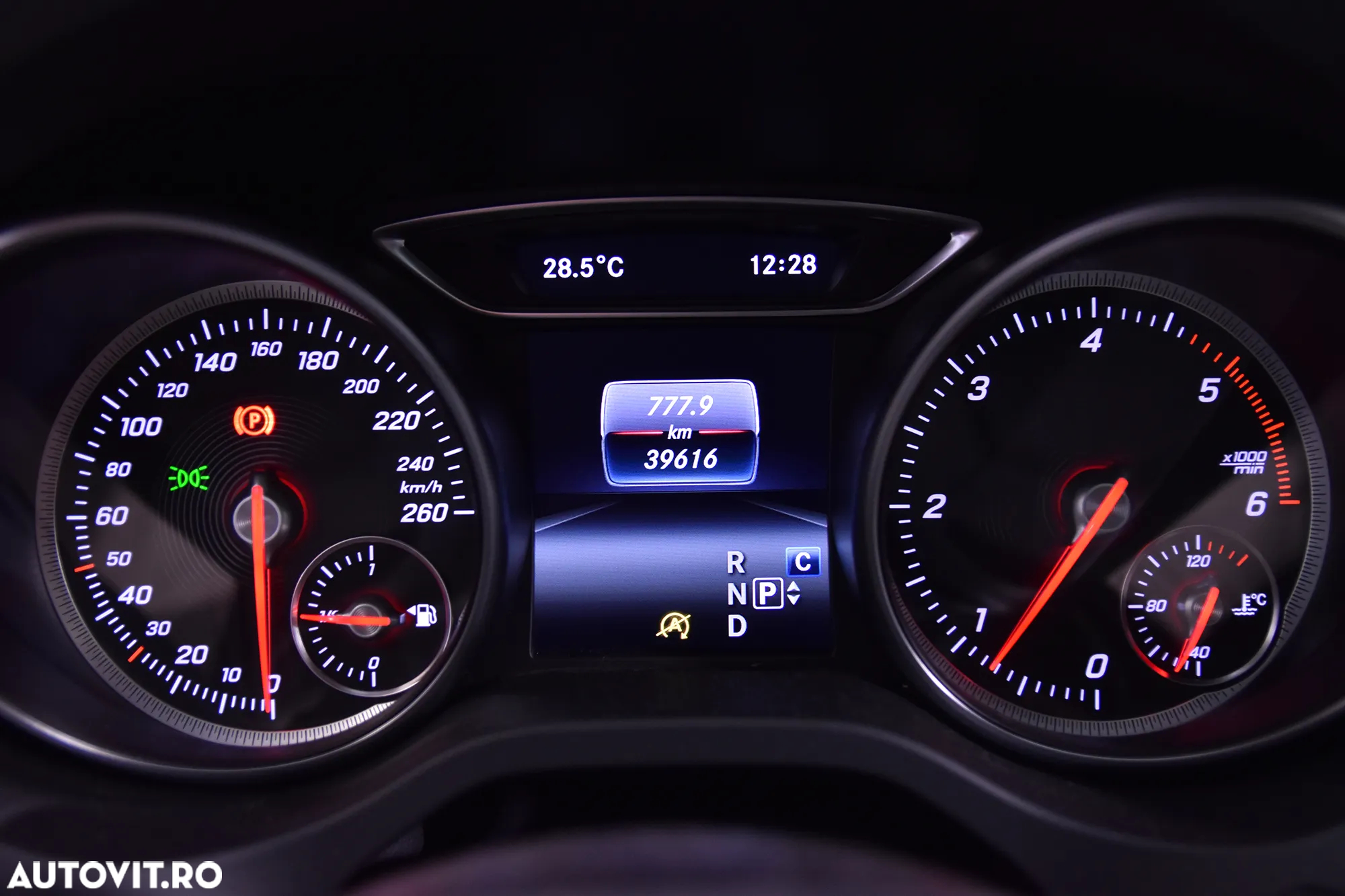 Mercedes-Benz GLA 220 d 4MATIC Aut. - 10