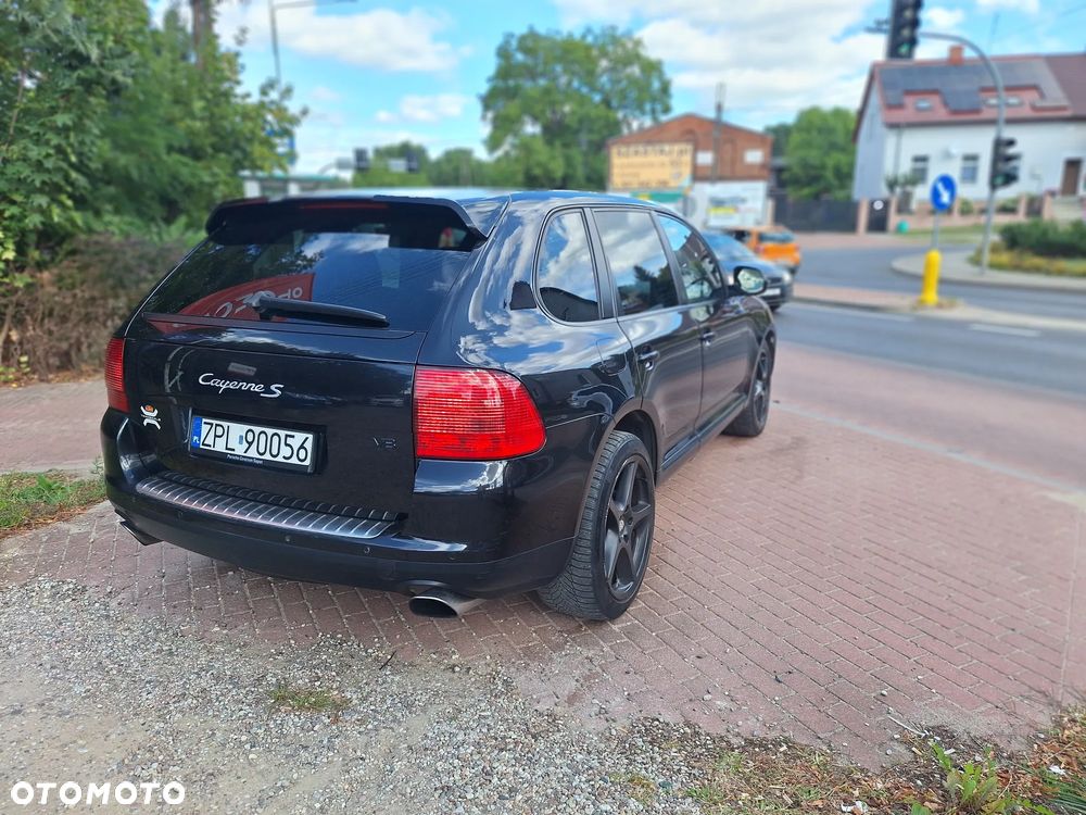 Porsche Cayenne - 14