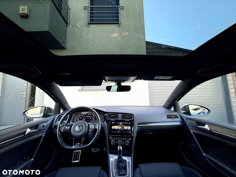 Volkswagen Golf - 19
