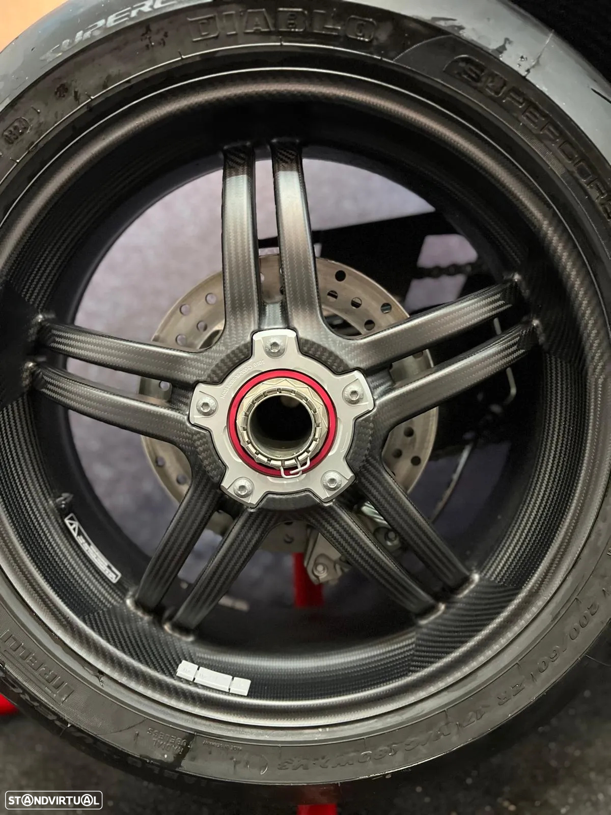 Ducati Panigale V4 SP2 - 30º Anniversário 916 - 23