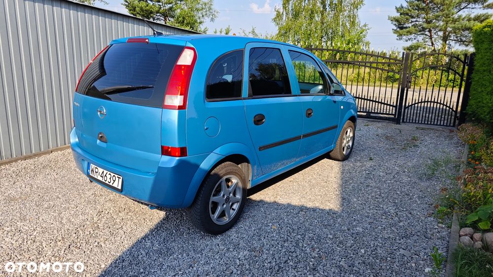 Opel Meriva 1.6 Cosmo - 11