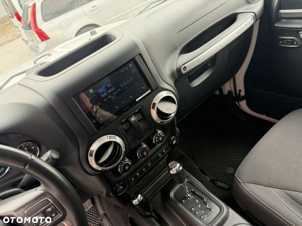 Jeep Wrangler 3.6 Sahara - 18
