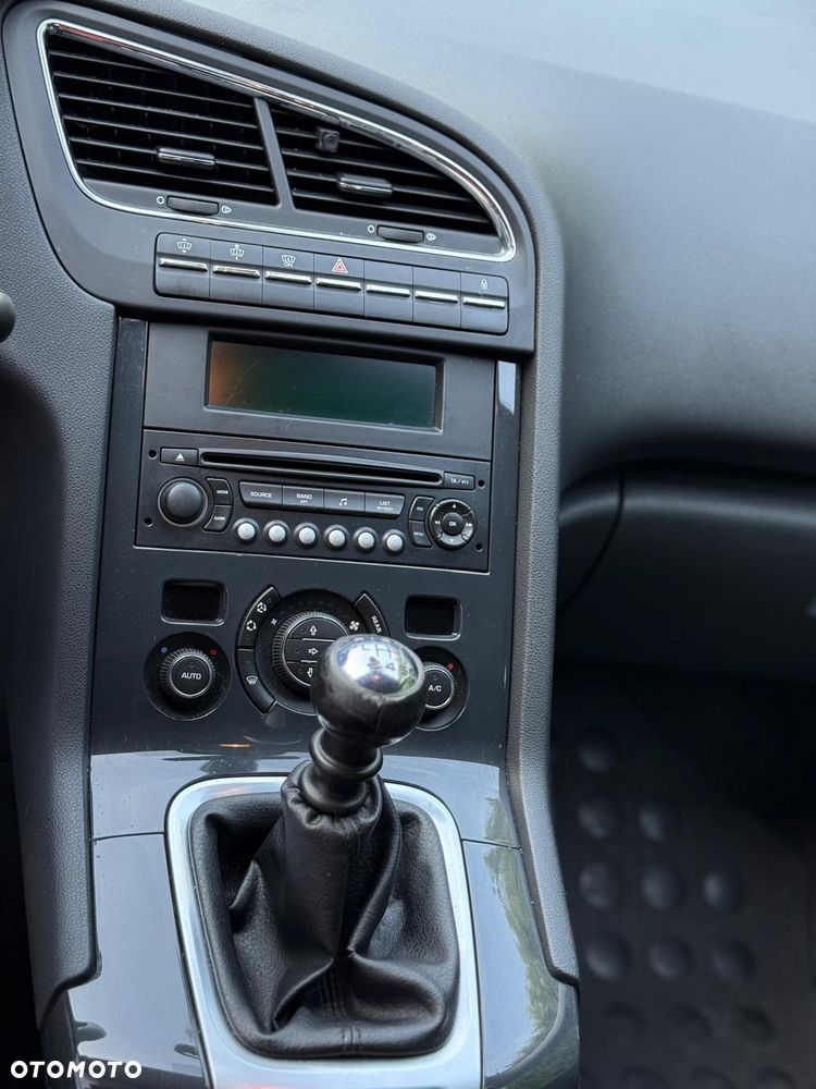 Peugeot 5008 2.0 HDi Premium - 5