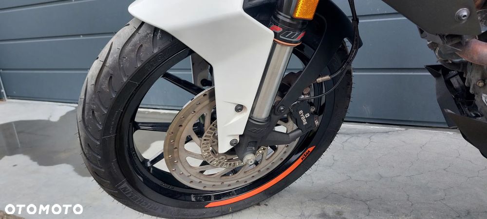 KTM Duke 125 - 21