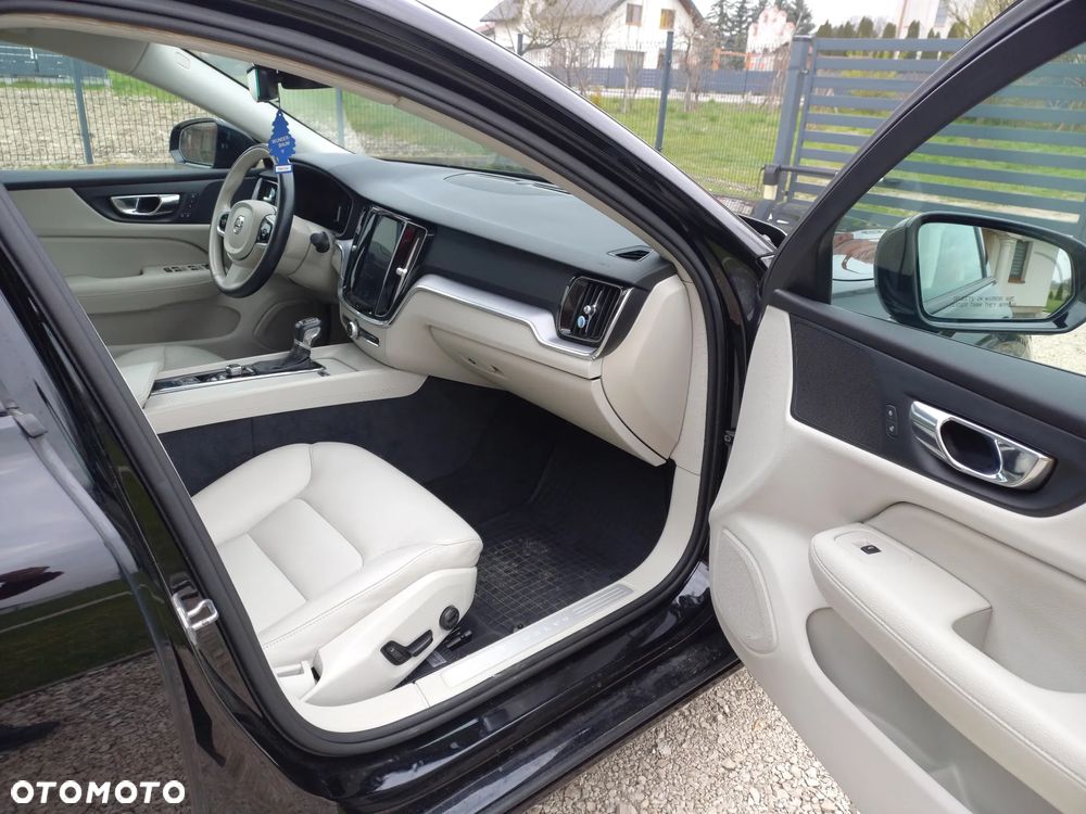 Volvo S60 T5 Momentum Pro - 18