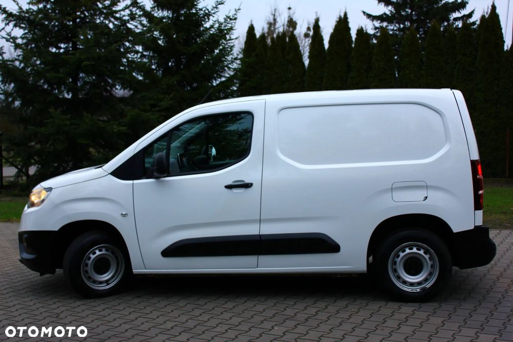 Toyota PROACE CITY BLASZAK 2 OSOBOWY 1.5 D-4D 100KM PEWNE AUTO FV23% - 6