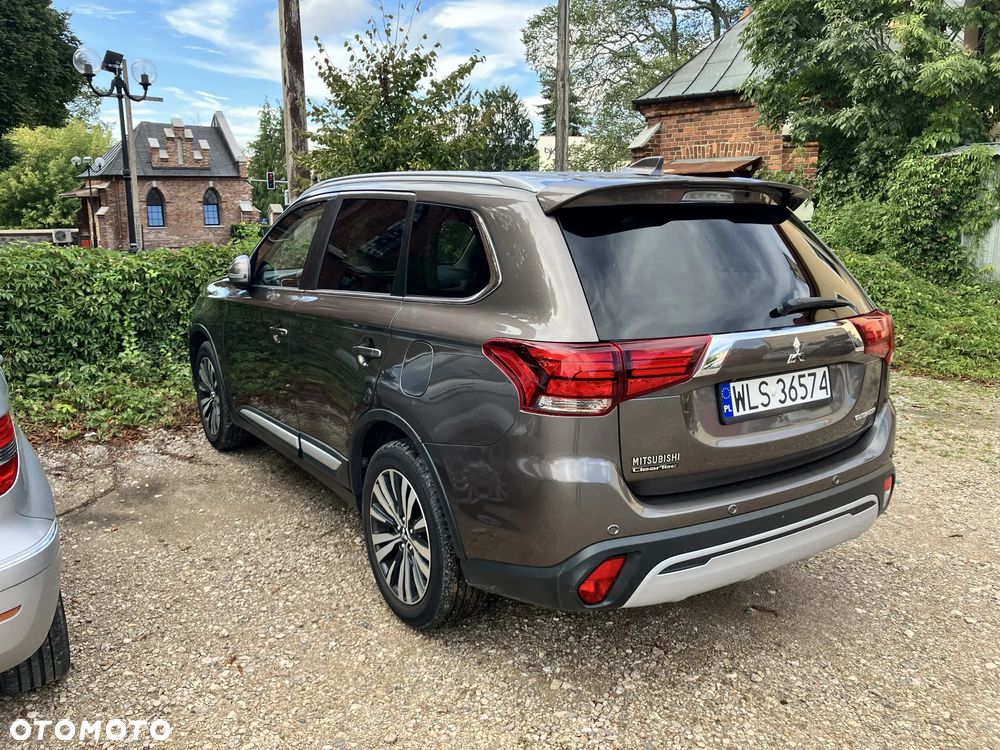 Mitsubishi Outlander 2.0 2WD CVT Diamant+ - 3