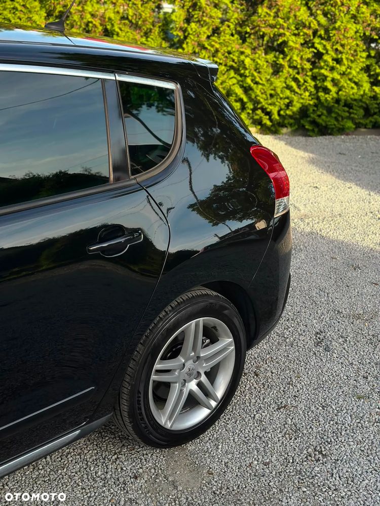 Peugeot 3008 2.0 HDi HYbrid4 - 15