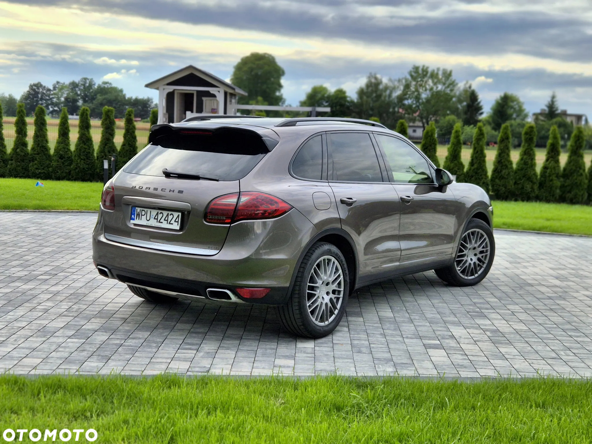 Porsche Cayenne Diesel Platinum Edition - 3
