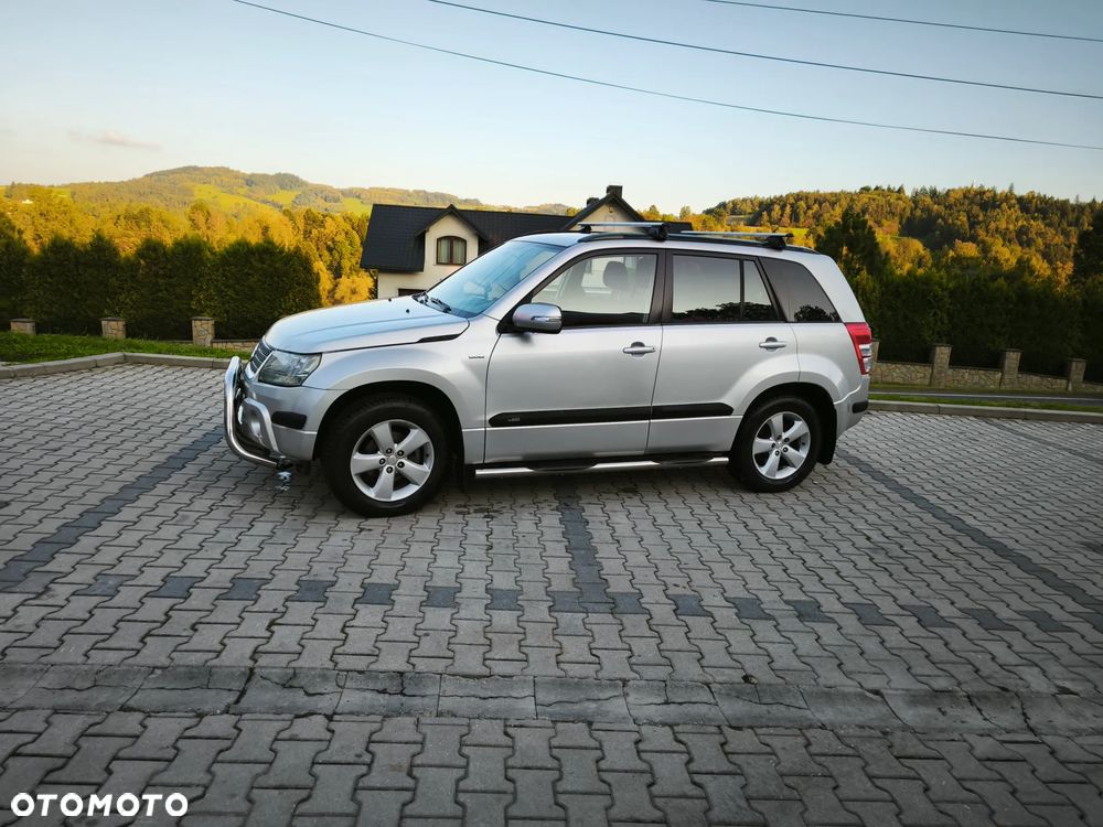 Suzuki Grand Vitara 2008 photo 2