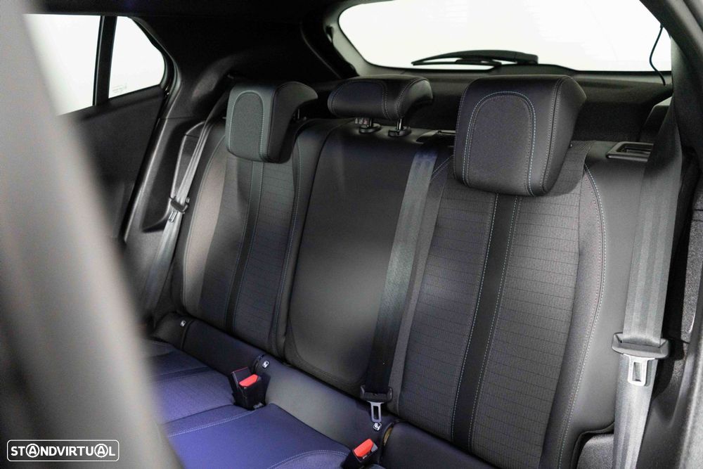 Peugeot e-2008 50 kWh Allure Pack - 10