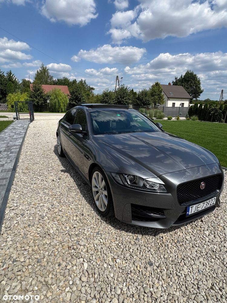 Jaguar XF - 3