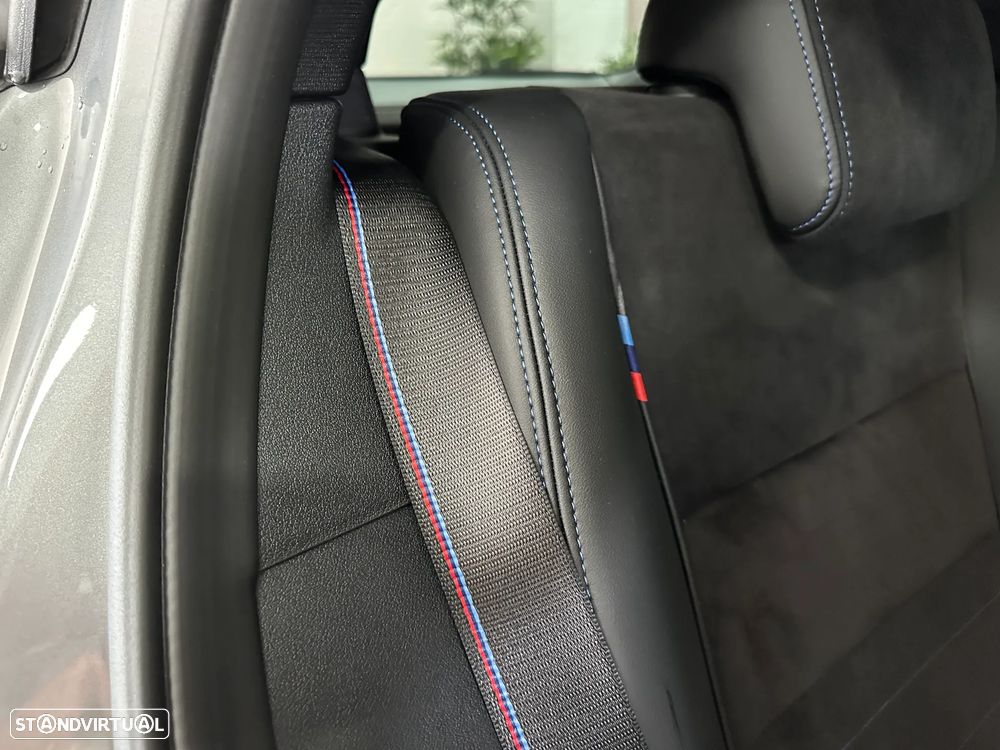 BMW iX2 eDrive20 Pack Desportivo M - 29