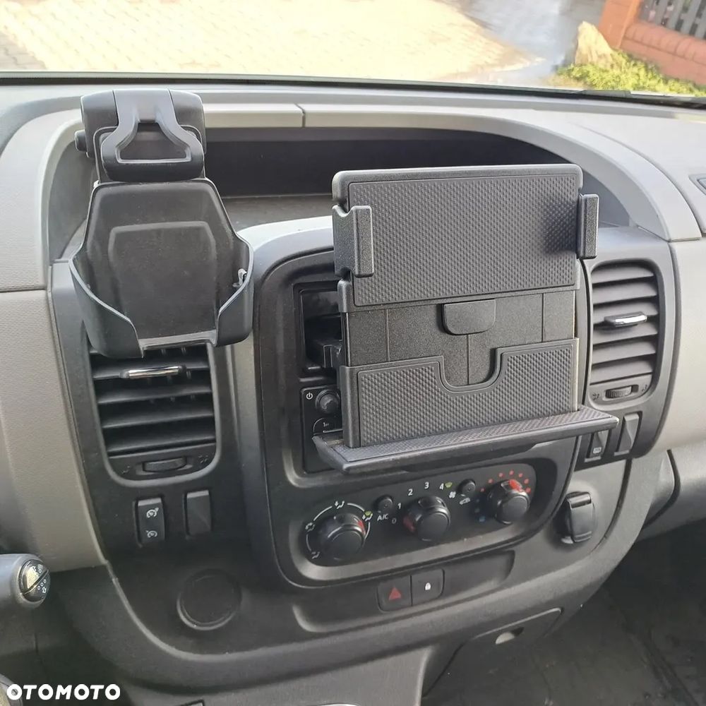 Renault Trafic - 18