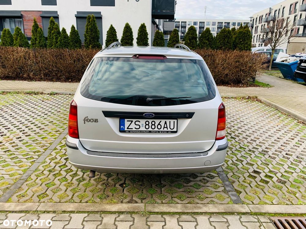 Ford Focus Turnier 1.8 DI Futura - 9