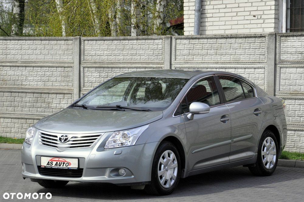 Toyota Avensis 1.8 Active - 22
