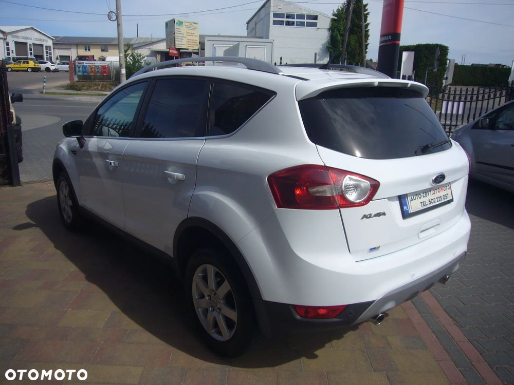 Ford Kuga 2.0 TDCi 2x4 Titanium - 9