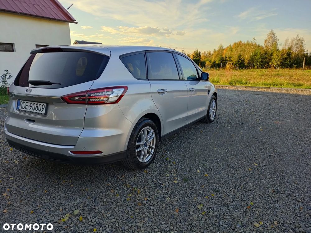 Ford S-Max - 9