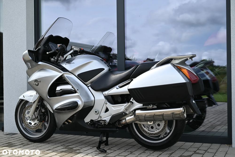 Honda ST - 5