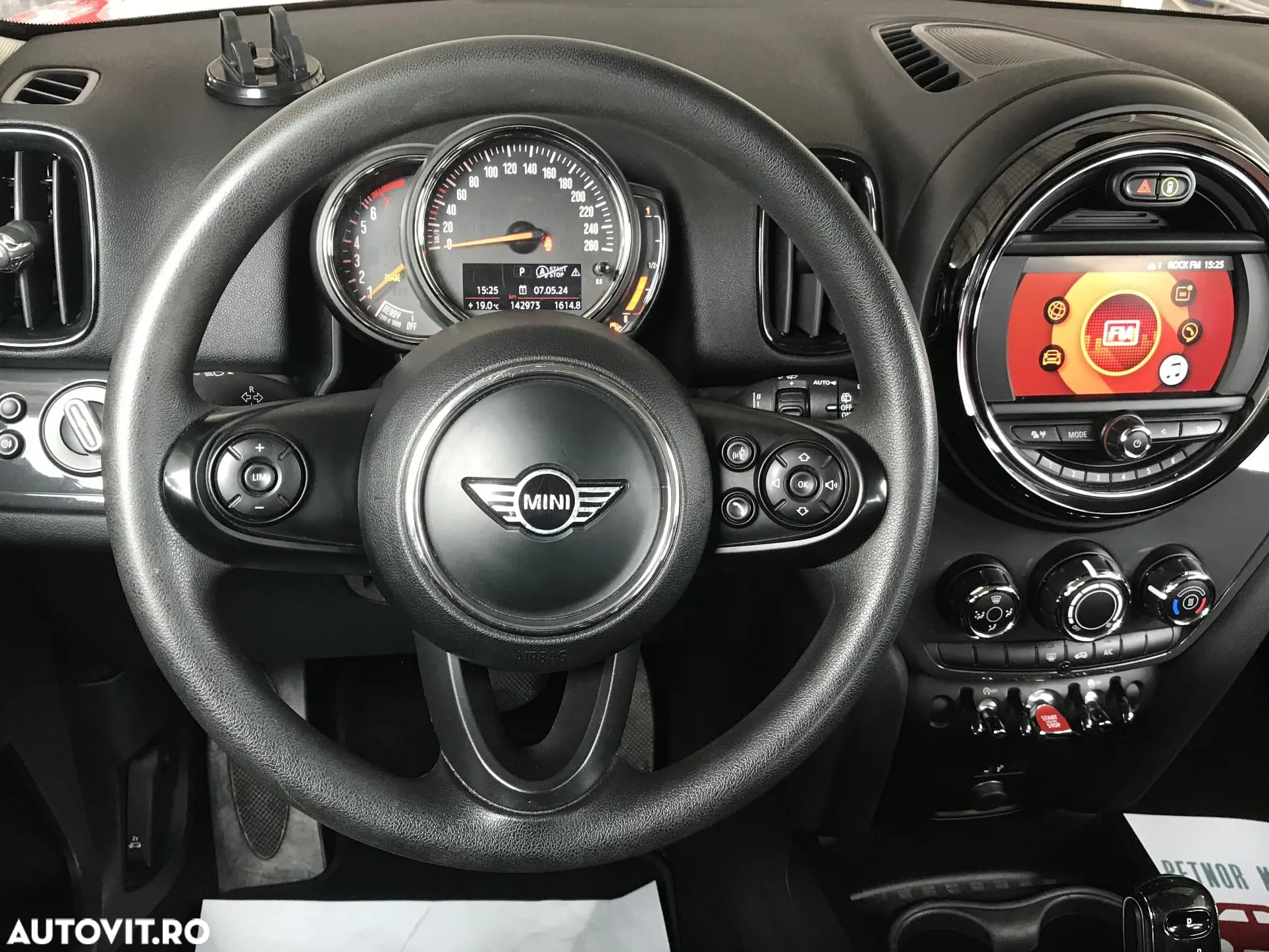 Mini Countryman One Aut. Essential Trim - 17
